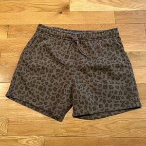 Abercrombie & Fitch Men's Cotton Cheetah Print Short